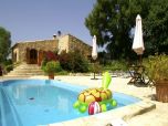 Ruhig gelegene Natursteinfinca mit Pool nahe der Ortschaft Montuiri, mit separaten Gästehaus, Pool und Garten für 6-7 Personen 