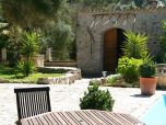 Ruhig gelegene Natursteinfinca mit Pool nahe der Ortschaft Montuiri, mit separaten Gästehaus, Pool und Garten für 6-7 Personen 
