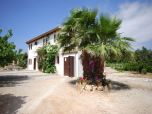 Vermietung Finca Ferienhaus Mallorca Terrasse Finca mit Pool Pool Finca  Mallorca Fincavermietung Ferienhaus Mallorca mit Pool bei Santa Margalida mieten im Nordosten Mallorcas  Finca für Gruppen und Familien  Finca mit einem grossem Pool und Garten Terrasse Vermietung Finca  Pool überdachte Terrassen ruhige Lage Vermietung  Mallorca Finca Mallorca  ideal für Familien  Mallorca Garten  Fincavermietung Ferienhaus mit Pool  Mallorca Finca mieten Südosten nahe Es Trenc privater Pool überdachte Terrassen ruhige Lage Vermietung 