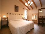 Schlafzimmer Finca Mallorca mit Pool 