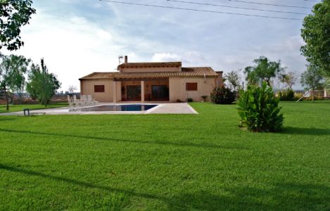 Mallorca private Finca mit schönem Pool, mieten sie ein neuerbautes und gepflegtes Ferienhaus im Norden Mallorcas für bis zu 6 Personen