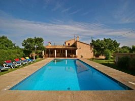 Mallorca Pollenca in Alleinlage und schöner ländlicher Umgebung für 6 Personen, Schlafzimmer mit Klimaanlage, Zentralheizung , Feriendomizil für Familien und Kinder im Norden Mallorcas 
