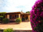 Mallorca schöne Finca mit Pool, traumhafter Garten in ruhiger Alleinlage für 6 Personen