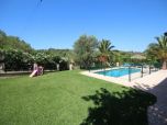 Luxusfinca im Norden Mallorcas privater Swimmingpool mit Kindersicherung