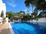 großzügiges Ferienhaus für eine große Familie inklusive Pool, Meerblick