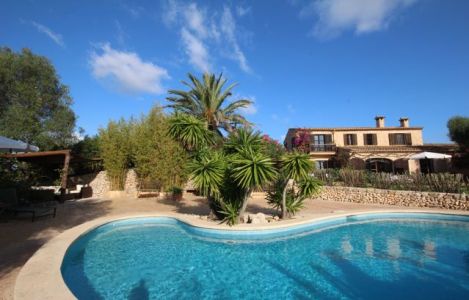 Dekorative Luxusfinca 3 separate Wohneinheiten, komfortable Villa mit Pool (Kindersicher), Sauna, Internet ( W-LAN) und traumhaften Garten 10 Personen plus 4 Kinder