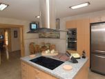 Villa mit Innen-Whirlpool, Ferienhaus mit Internetanschluss und Klimaanlage