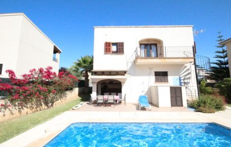 Mallorca 2 Ferienhäuser komplett zu vermieten für Familien bis 9 Personen, preiswertes Ferienhaus nahe Strand
