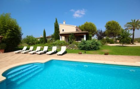 Herrschaftliche Villa für 12 + 2 Personen nahe Palma mit Pool und Klimaanlage