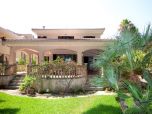 Mallorca Villa am Meer und Strand im Norden Mallorcas nahe Alcudia