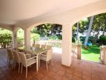 Mallorca Villa am Meer und Strand im Norden Mallorcas nahe Alcudia