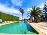 Finca in herrlich ruhiger Lage ohne Nachbarn, nicht einsehbar und mit einem sehr großen Pool