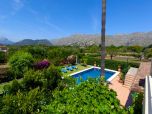 Urlaub auf Mallorca in einem hübschen Ferienhaus mit viel Rasen, großem Pool, Klimaanlage 