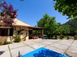 Urlaub auf Mallorca in einem hübschen Ferienhaus mit viel Rasen, großem Pool, Klimaanlage 