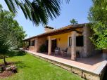Urlaub auf Mallorca in einem hübschen Ferienhaus mit viel Rasen, großem Pool, Klimaanlage 