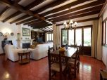 Urlaub auf Mallorca in einem hübschen Ferienhaus mit viel Rasen, großem Pool, Klimaanlage 