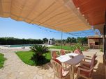 Mallorca Finca in Selva für 6 Personen mit Klimaanlage im Wohnzimmer