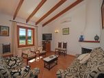 Mallorca Finca in Selva für 6 Personen mit Klimaanlage im Wohnzimmer