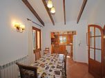 Mallorca Finca in Selva für 6 Personen mit Klimaanlage im Wohnzimmer
