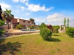 Finca mit guter Ausstattung Deutsches SAT-TV, Kamin, BBQ-Grill, Pool, Außendusche, Waschmaschine und Geschirrspüler.