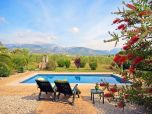 Finca mit guter Ausstattung Deutsches SAT-TV, Kamin, BBQ-Grill, Pool, Außendusche, Waschmaschine und Geschirrspüler.