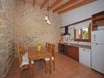 Finca mit guter Ausstattung Deutsches SAT-TV, Kamin, BBQ-Grill, Pool, Außendusche, Waschmaschine und Geschirrspüler.