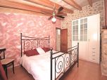 Finca mit guter Ausstattung Deutsches SAT-TV, Kamin, BBQ-Grill, Pool, Außendusche, Waschmaschine und Geschirrspüler.