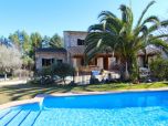  familienfreundliche Natursteinfinca mit kindersicherem Pool und fantastischem Blick