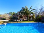  familienfreundliche Natursteinfinca mit kindersicherem Pool und fantastischem Blick