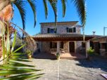 familienfreundliche Natursteinfinca mit kindersicherem Pool und fantastischem Blick