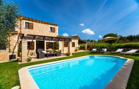 Finca Urlaub auf Mallorca Finca aua Naturstein