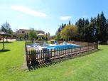 Finca-Mallorca-Großes-Landhaus-Pool-Kindersicher