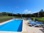 Finca-Mallorca-Großes-Landhaus-Pool-Kindersicher