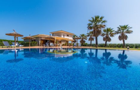 Ferienhaus mieten Mallorca Inselnorden mit Pool und Grill