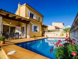 Ferienhaus nahe Strand mit Kindersicheren Pool auf Mallorca