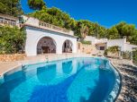 Luxus Chalet in Traumlage an der Font de sa Cala mit Pool und Meerblick