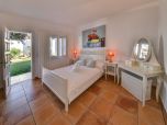 Im Sueden von Mallorca nahe Meer und Strand liegt dieses moderne Ferienhaus zur Ferienmiete