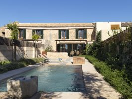 schickes Landhaus auf Mallorca mit Pool und Gartenanteil, modern und hochwertig ausgestattet. Preiswert mieten 