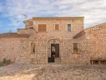 Landhaus im Sueden von Mallorca mit Kinderpool und Sommerkueche