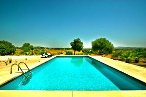 Freie Fincas  auf Mallorca auch im Sommer und in den Sommerferien, oder in der Nebensaison.