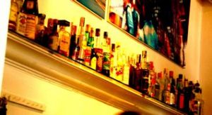 Mallorcas Nachtleben Bars, Restaurants, Discotheken Mallorca  Obwohl Mallorca auch als Insel der Stille bekannt ist, gibt es hier eine Fülle von Angeboten, um das tolle und abwechslungsreiche Nightlife zu geniessen