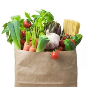 Der Begriff Mittelmeerküche oder mediterrane Küche ist eine Art Oberbegriff. Unter dieser Kost wird nicht eine bestimmte, länderbezogene Ernährungsweise verstanden, sondern es handelt sich hier um das Ernährungswissen von sage und schreibe 18 Ländern am Mittelmeer ! Olivenöl, Fisch und leckere Früchte sowie frisches Gemüse, dauch Mallorca bietet eine schmackhafte und gesunde Küche mit farbenfrohen Gerichten, die als mediterrane Küche bezeichnet werden kann.